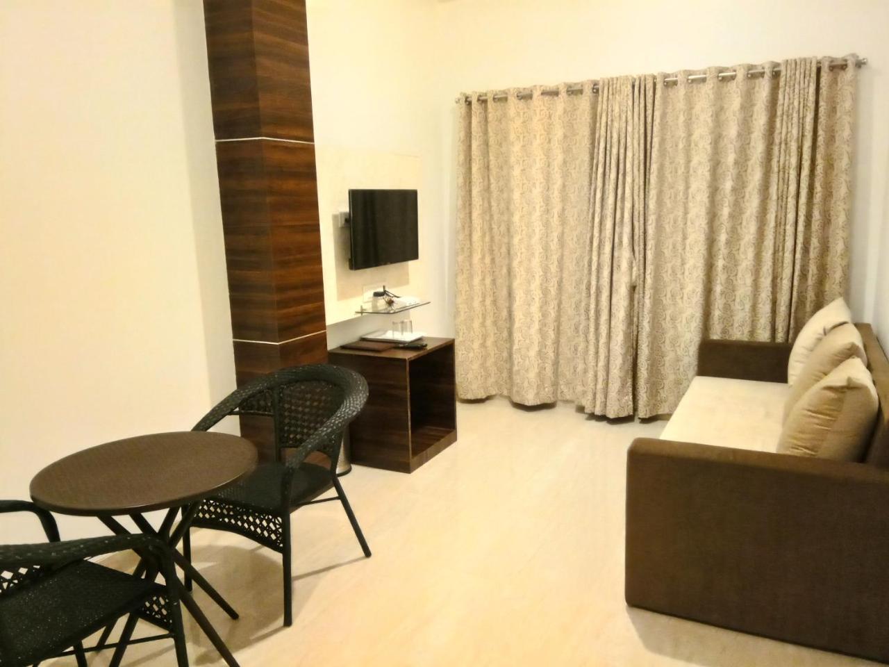 Royal Orbit Otel Panchgani Dış mekan fotoğraf